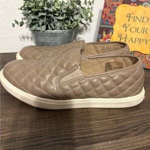 Torrid Slip-On Quilted Taupe Sneakers 9.5 WW